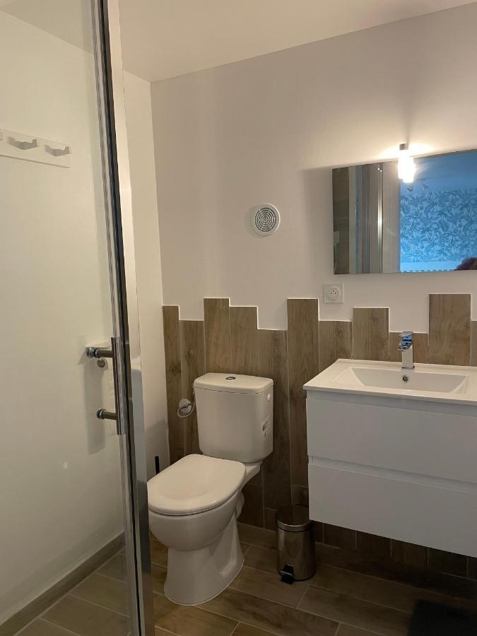 Chambre Independante Bed & Breakfast Lalinde Bagian luar foto
